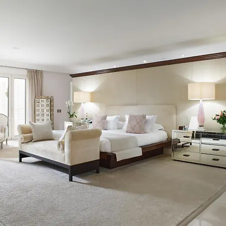 Hotel Cap Estel 5*