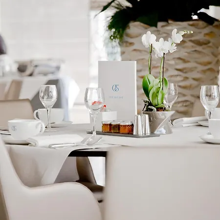 Cap Estel Отель