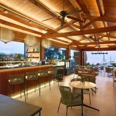 Cap Estel 5* Eze