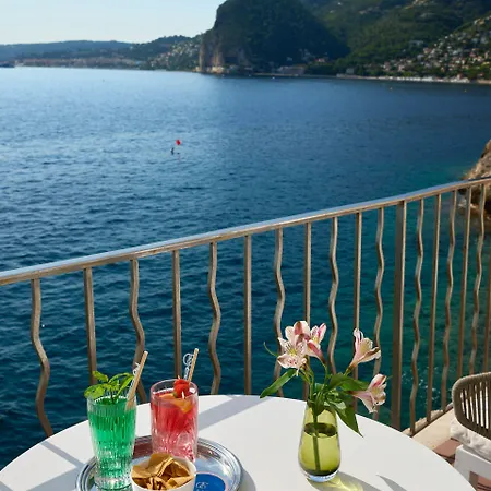Cap Estel 5*