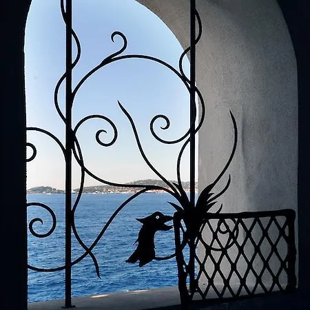 Cap Estel Эз