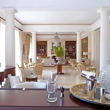 Hotel Cap Estel 5*