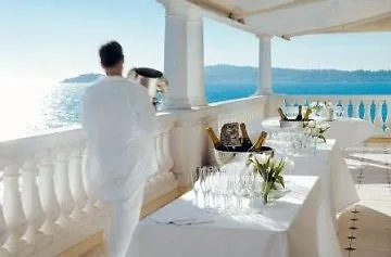 Cap Estel